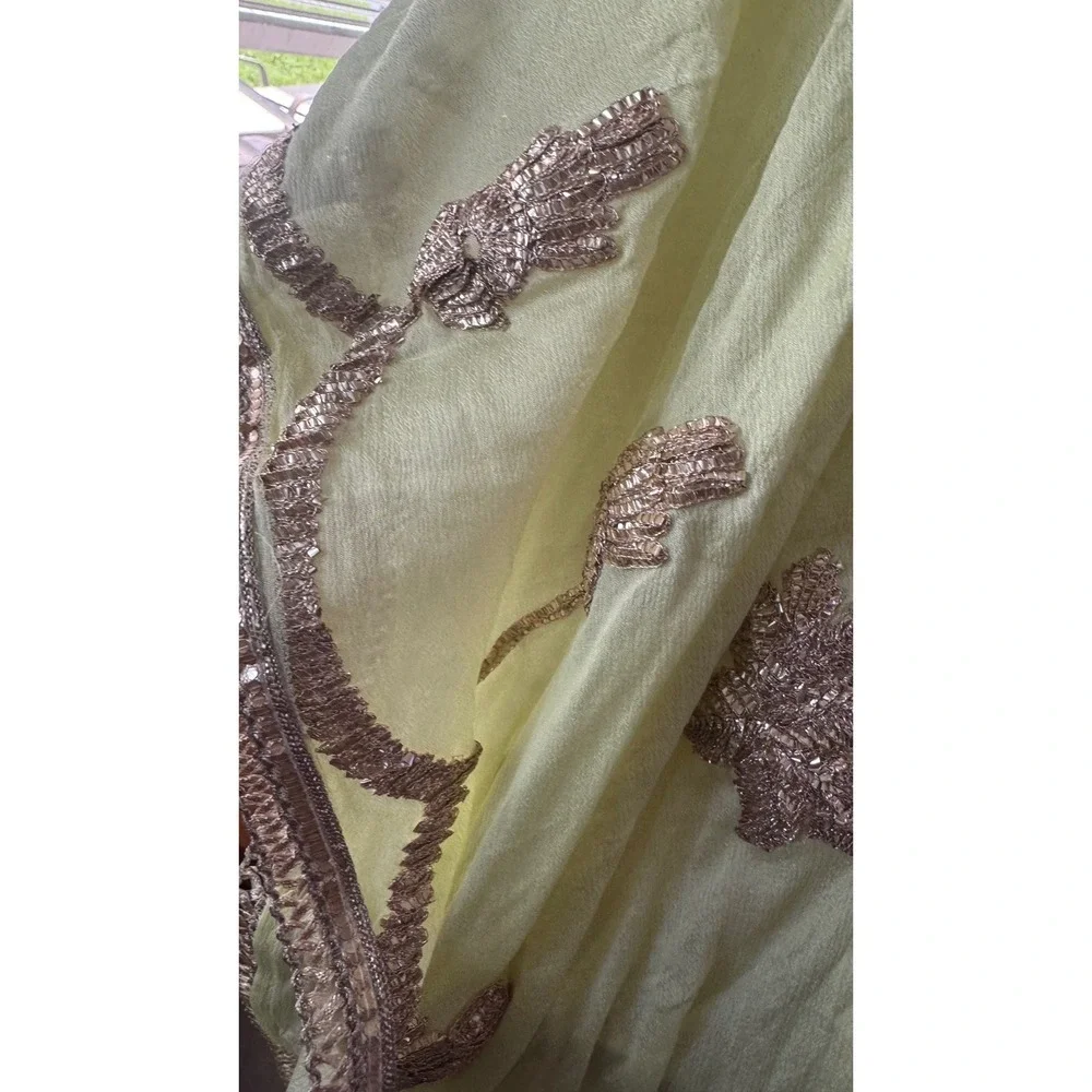 Yellow Gold Embroidered Dupatta Scarf Metallic Lace Wrap Vintage 32x80